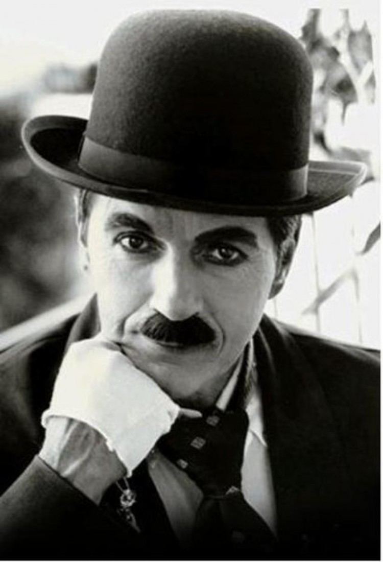Charlie Chapman Larry Howe commemorates Chaplin39s influence filmmaking