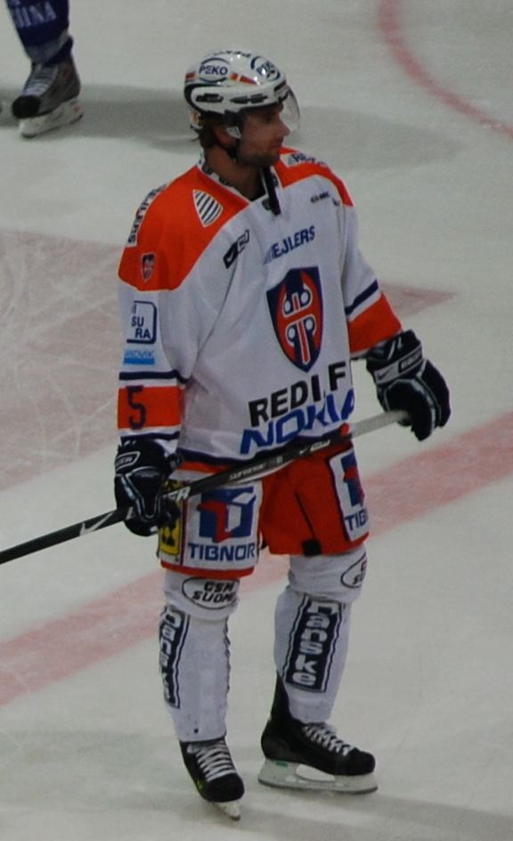Charlie Cook (ice hockey)