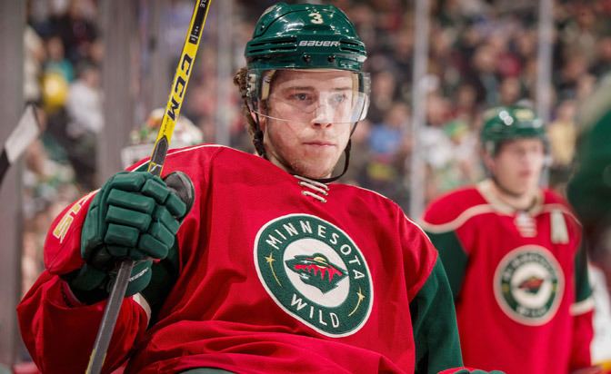 Charlie Coyle Charlie Coyle39s physical play is xfactor for Minnesota