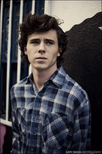 Charlie McDermott Charlie McDermott FANGIRL Pinterest Middle Feel