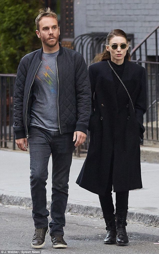 Charlie McDowell Rooney Mara with Charlie McDowell in NY after revealing she felt bad
