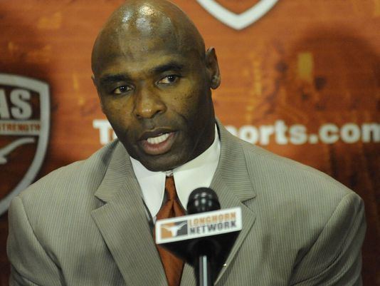 Charlie Strong 1389041289000USPNCAAFootballTexasCharlieStrongPressConfjpg