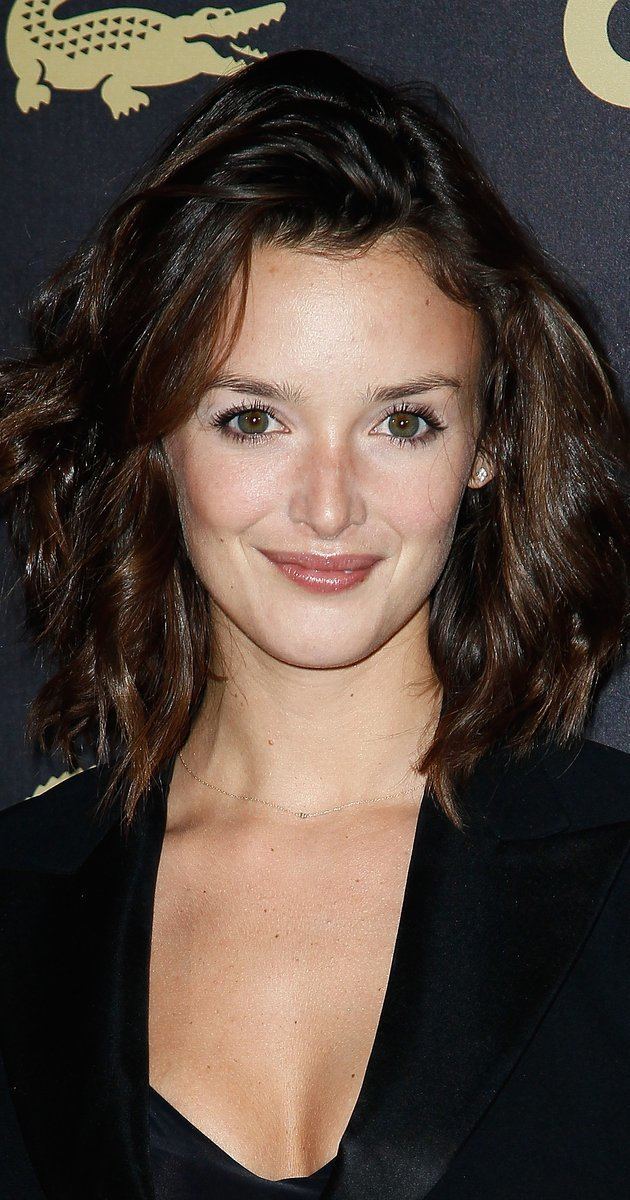 Charlotte Le Bon iamediaimdbcomimagesMMV5BMTkwODIzODkzMF5BMl5