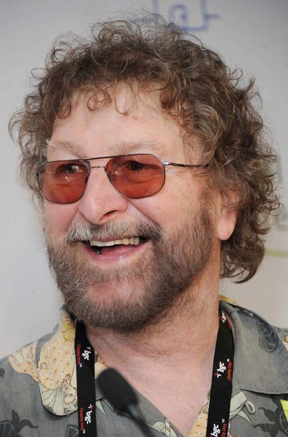 Chas Hodges Chas Hodges talks school days and his first gardening