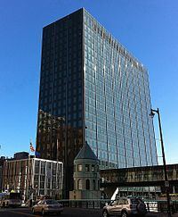 Chase Tower (Milwaukee) httpsuploadwikimediaorgwikipediacommonsthu