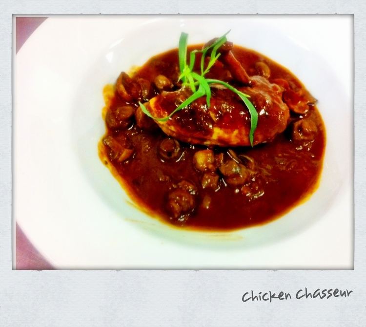 Chasseur (sauce) Chicken Chasseur with Button Mushrooms and Glazed Shallots