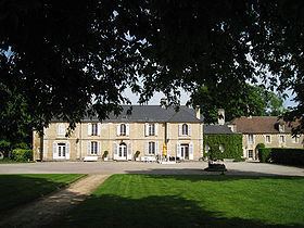 Chateau de Guernon-Ranville httpsuploadwikimediaorgwikipediacommonsthu