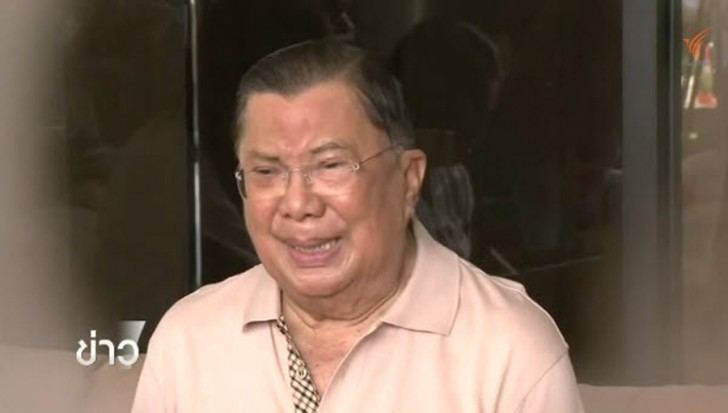 Chavalit Yongchaiyudh General Chavalit confirms rumour of early retirement of
