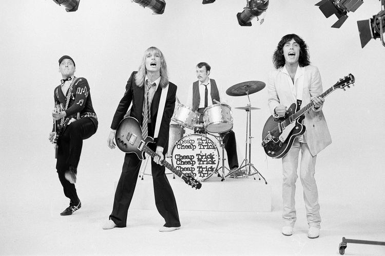 Cheap Trick Hello There 25 Great Cheap Trick Songs Goldmine Magazine
