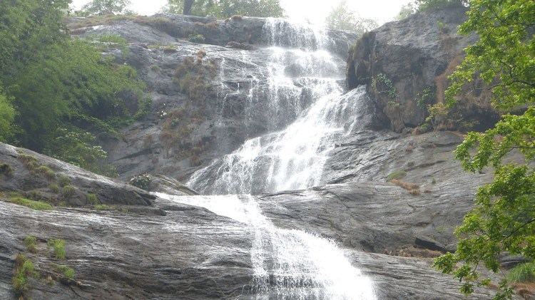 Cheeyappara Cheeyappara Waterfall on Highway to Munnar Full HD 1080p YouTube