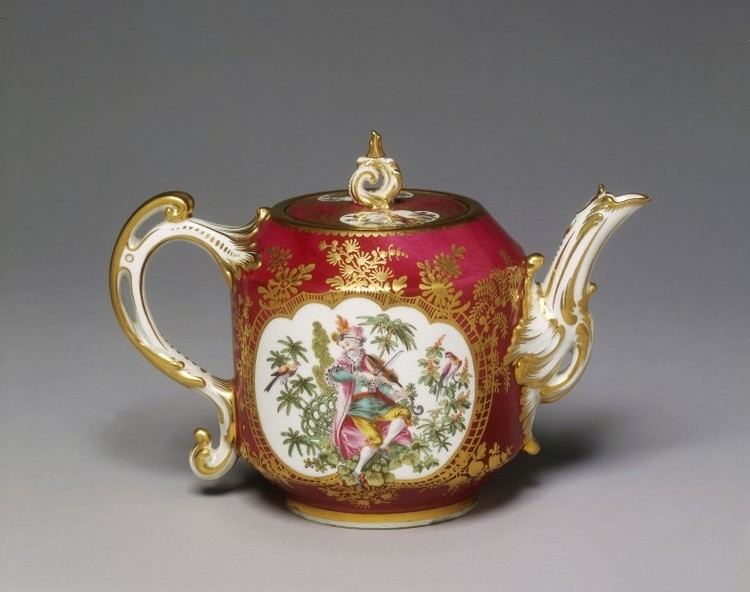 Chelsea porcelain factory Teapot Chelsea Porcelain factory VampA Search the Collections
