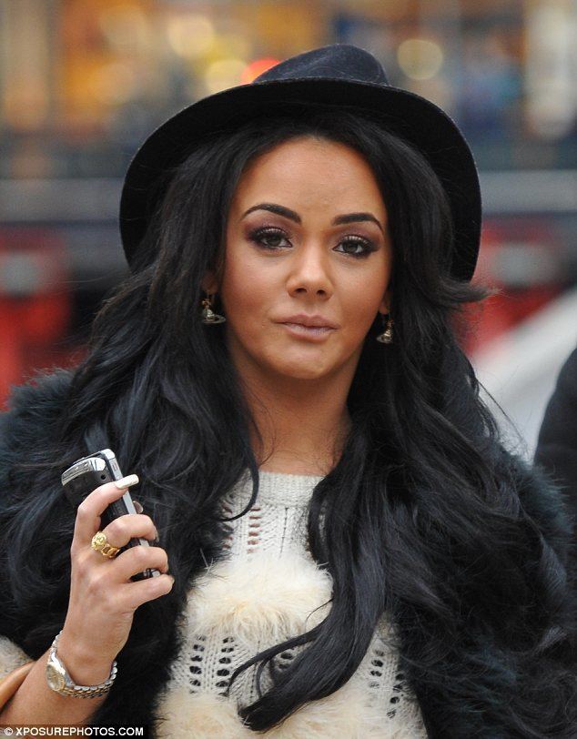 Chelsee Healey Lose your lippy Chelsee Healey hops on a train to London