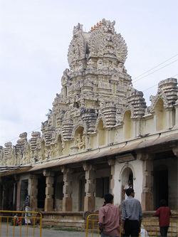 Cheluvanarayana Swamy Temple httpswwwkarnatakacomfilesimagescheluvanara