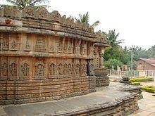 Chennakeshava Temple, Aralaguppe httpsuploadwikimediaorgwikipediacommonsthu