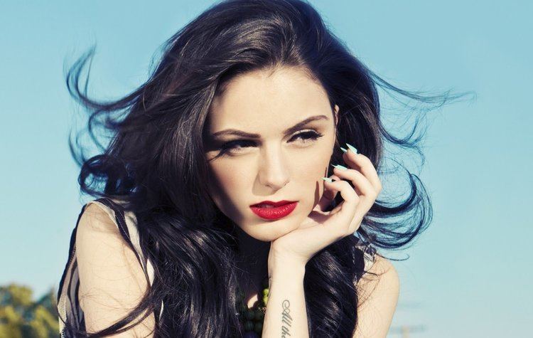 Cher Lloyd Classify this English singer Cher Lloyd