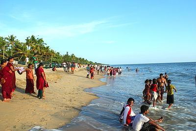 Cherai Beach httpsuploadwikimediaorgwikipediacommonsthu