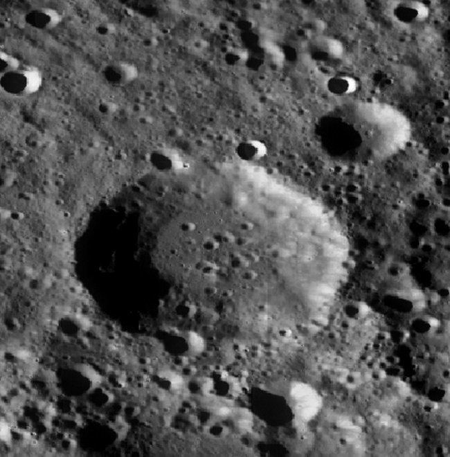 Chernyshev (crater)