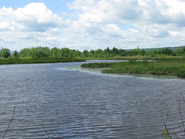 Cherry River (Quebec) httpsuploadwikimediaorgwikipediacommonsthu