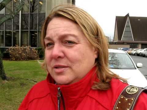 Cheryl Lavoie Liberal MLA Cheryl Lavoie is confronted by the Blogger YouTube