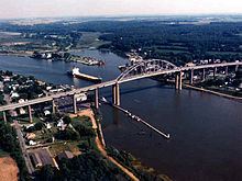 Chesapeake City Bridge httpsuploadwikimediaorgwikipediacommonsthu