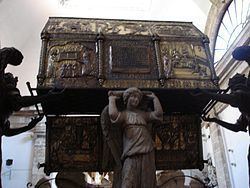 Chest of Saint Simeon httpsuploadwikimediaorgwikipediacommonsthu