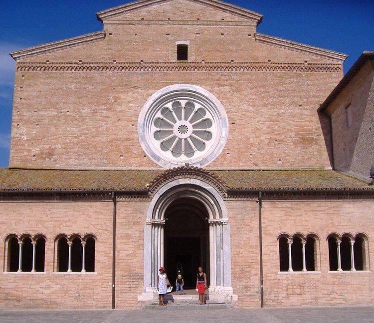 Chiaravalle Abbey, Fiastra