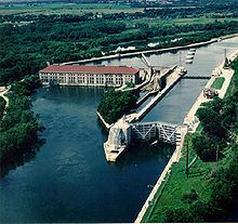 Chicago Sanitary and Ship Canal httpsuploadwikimediaorgwikipediacommonsthu
