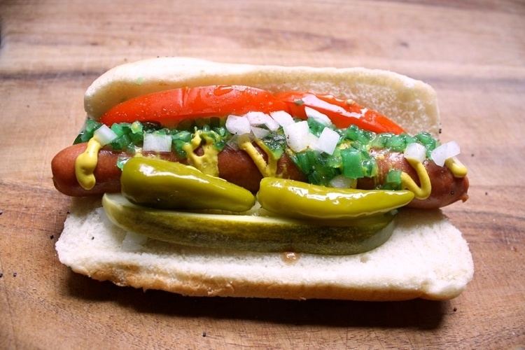 Chicago-style hot dog How to Make a ChicagoStyle Hot Dog The Paupered Chef