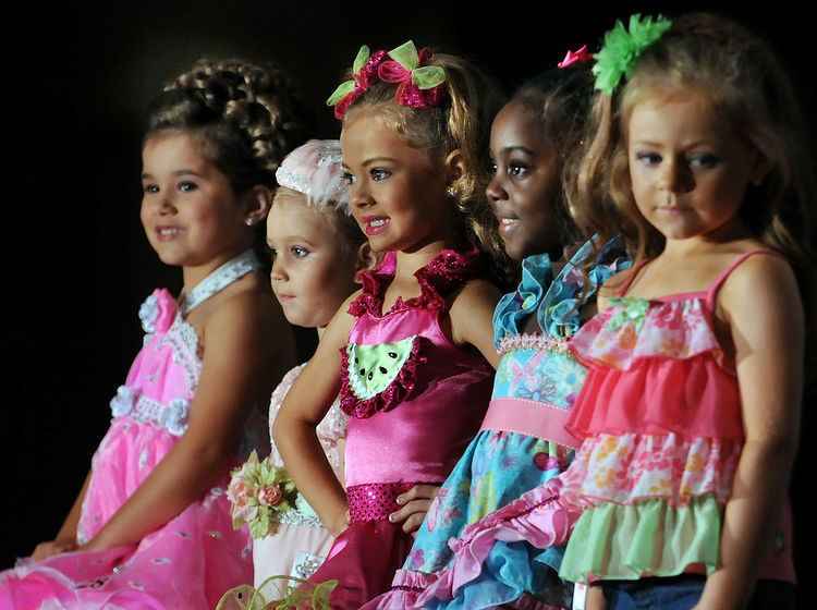 Child beauty pageant