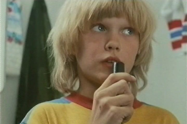 A scene from "Children's Island" featuring Tomas Fryk as Reine Larsson.
