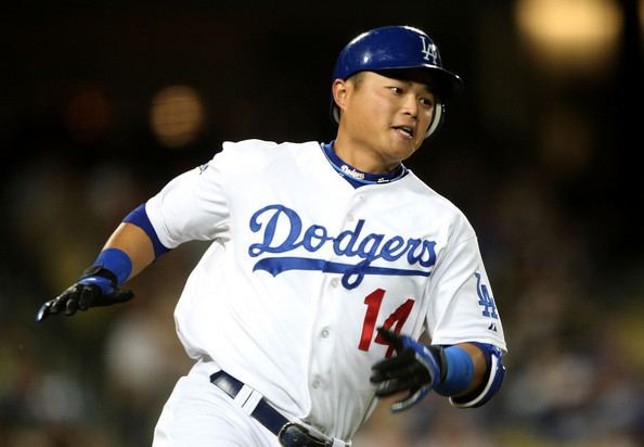 Hu Chin-lung ChinLung Hu Pictures Chicago Cubs v Los Angeles Dodgers