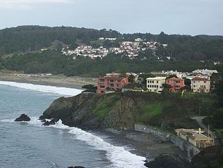 China Beach, San Francisco httpsuploadwikimediaorgwikipediacommonsthu