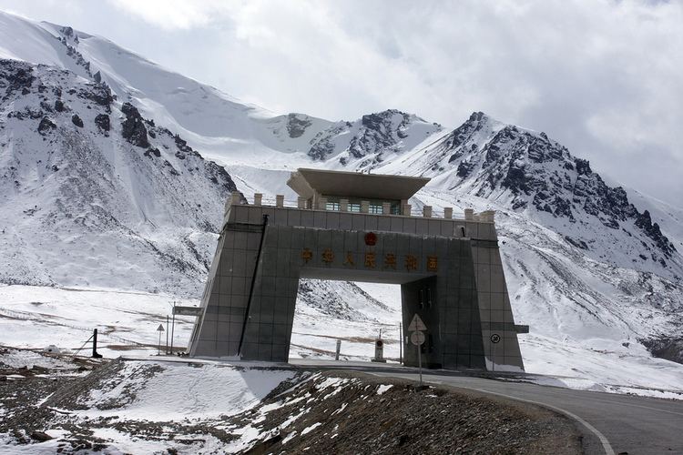 China–Pakistan border Gate Way at China Pakistan border on Karakoram Highway Flickr