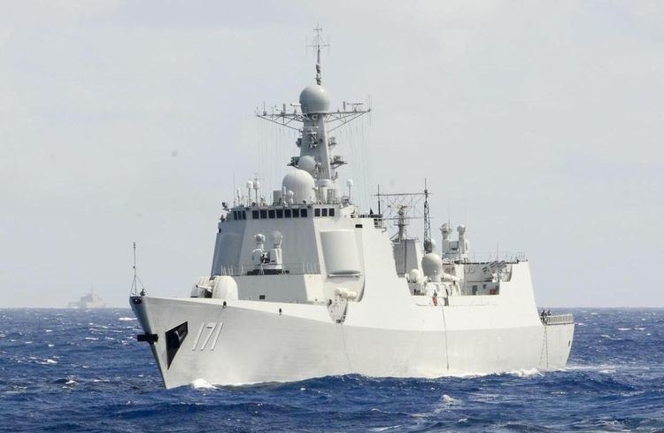 Chinese destroyer Haikou (171)