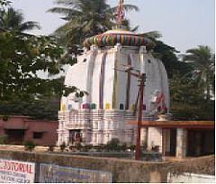 Chintamanisvara Siva Temple httpsuploadwikimediaorgwikipediacommonsthu