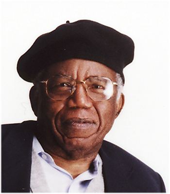 Chinua Achebe wwwswisseducchenglishreadinglistachebechinua