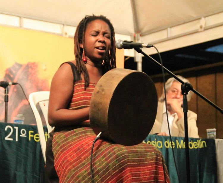 Chiwoniso Maraire VIDEO OBIT A tribute to Chiwoniso Maraire NeoGriot