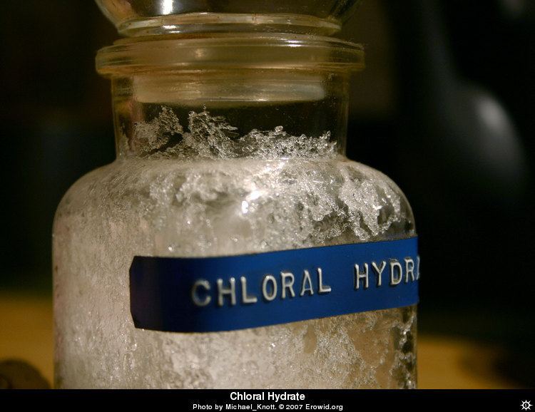 Chloral hydrate Erowid Pharms Vaults Images chloral hydrate bottlei2007e0163disp
