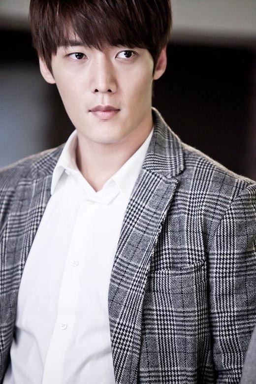 Cho Jun-hyuk Choi Jinhyuk to play young Lee Soonjae Dramabeans