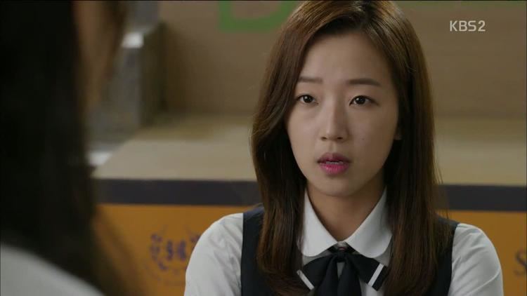 Cho Soo-hyang Who Are You School 2015 Jo Soohyang and Kim Sohyun warns each