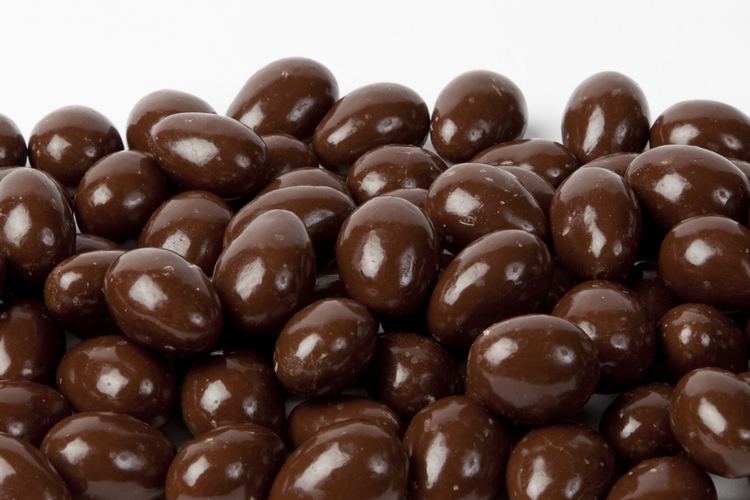 Chocolate-covered almonds Milk Chocolate Almonds from Nuts in Bulk Buy Chocolate Almonds