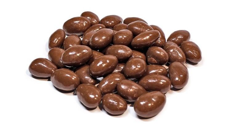 Chocolate-covered almonds Milk Chocolate Covered Almonds Bulk by the Pound Eatnutscom
