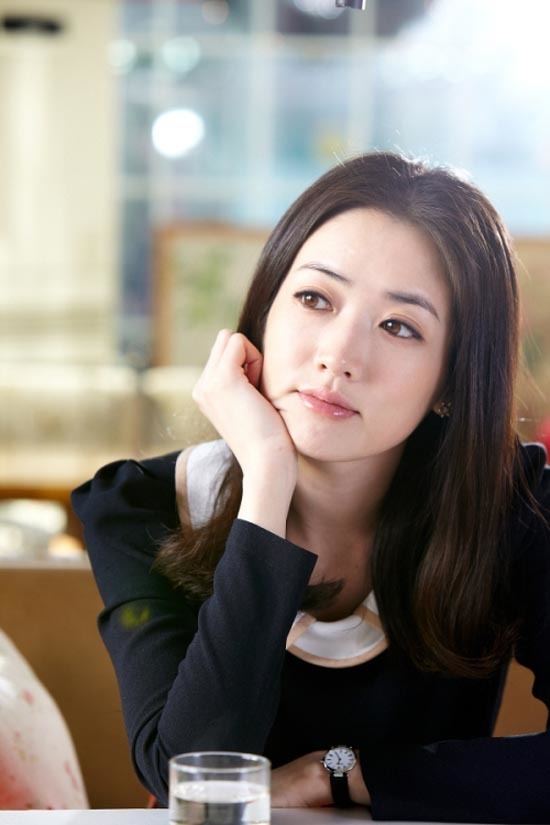 Choi Jung won (actress, born 1981) - Alchetron, the free social