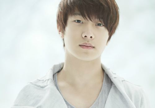 Choi Min-hwan Minhwan Profile KPop Music