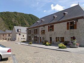 Chooz, Ardennes httpsuploadwikimediaorgwikipediacommonsthu