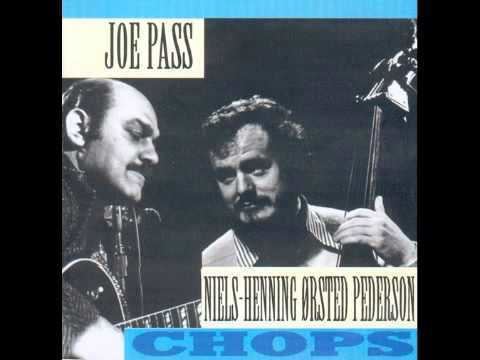 Chops (Joe Pass album) httpsiytimgcomviLmUYvUpkr0hqdefaultjpg
