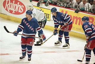 Chris Ferraro Former NHLers Chris And Peter Ferraro To Build Hockey Rink On Their