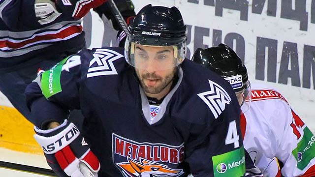 Chris Lee (ice hockey) Chris Lees incredible journey to unlikely KHL stardom News