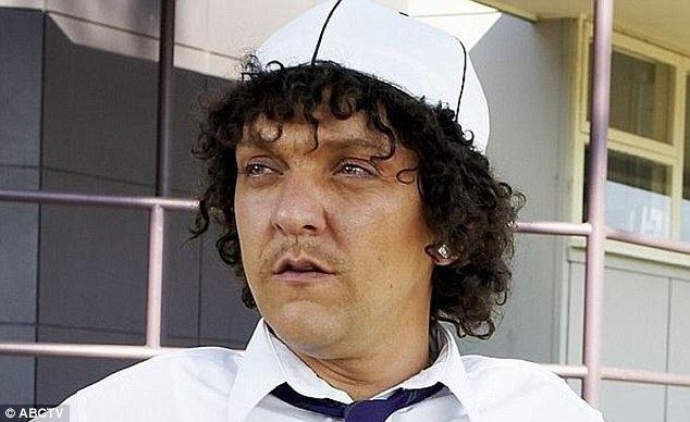 Chris Lilley (comedian) Chris Lilley under fire for racist Australian brownface in Jonah