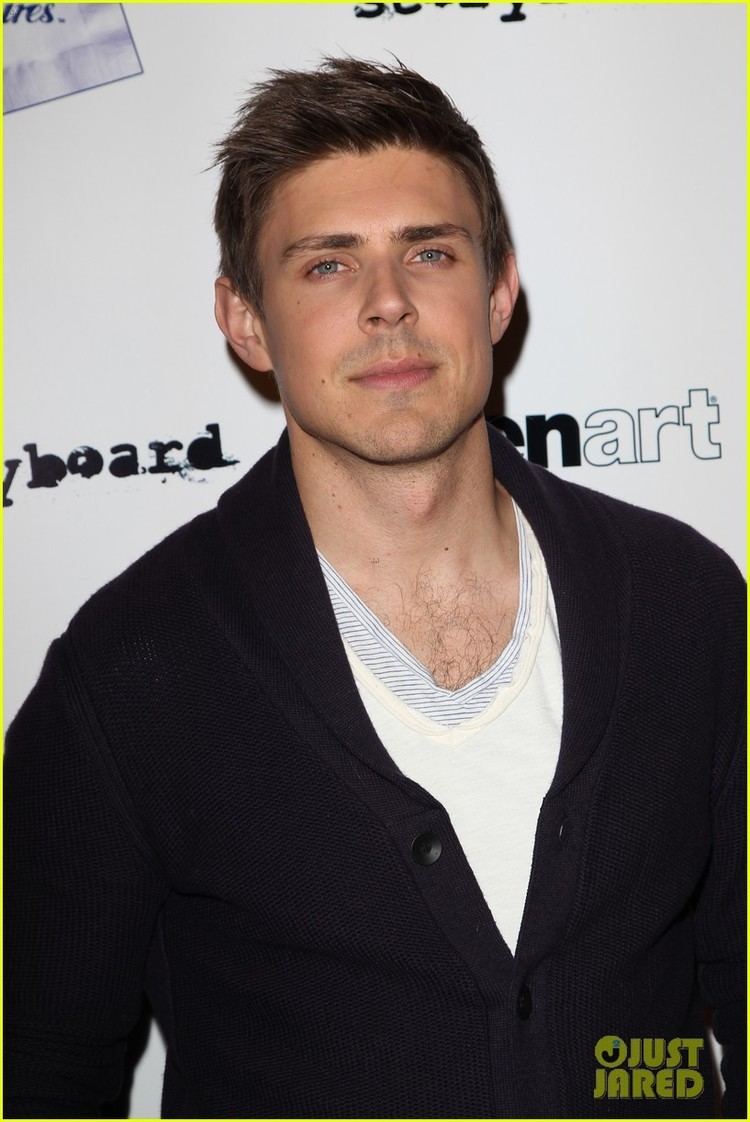 Chris Lowell Chris Lowell amp Rose McIver 39Brightest Star39 Premiere